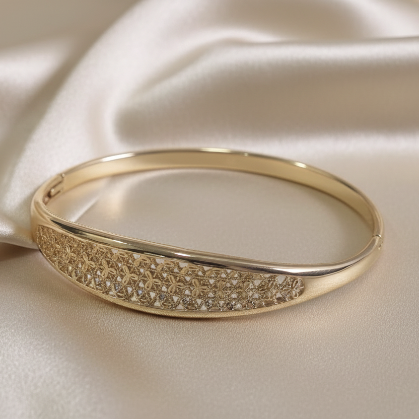 Flora Net Openable Bracelet – Gold Polish