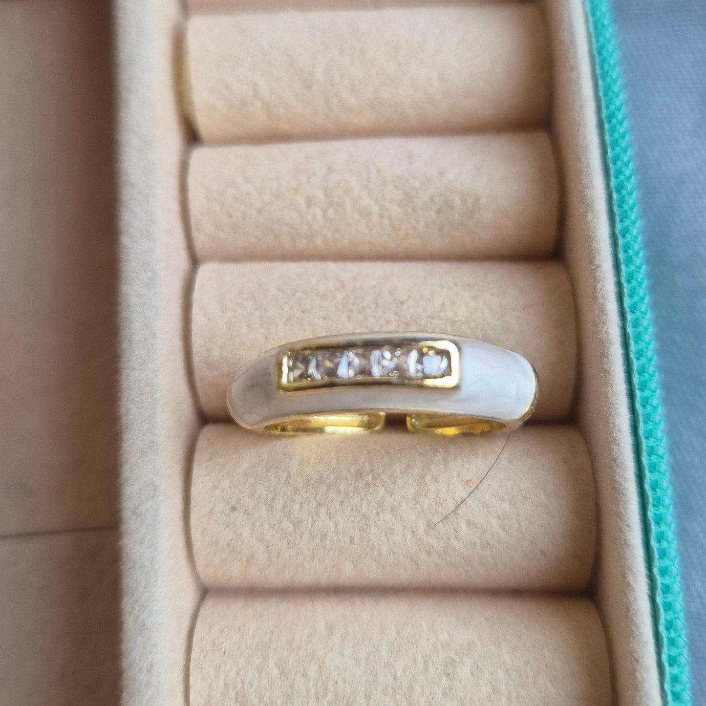 White Square Diamond Enamel Ring