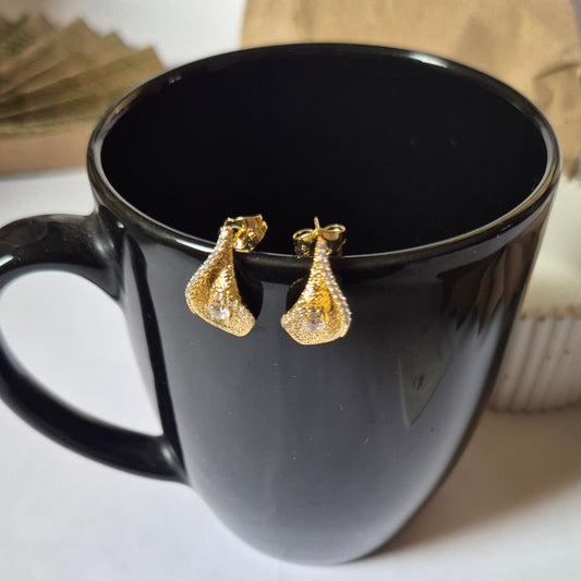 Elara Studs