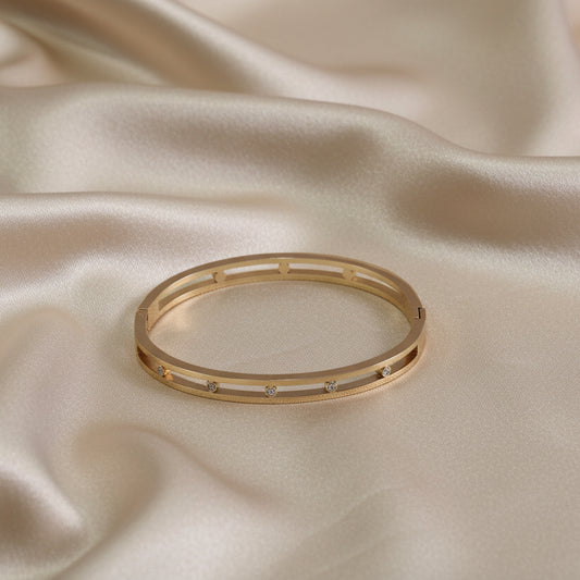 Openable Diamond Bracelet