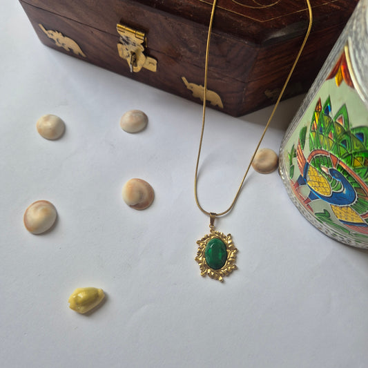 Oval Green Stone Necklace