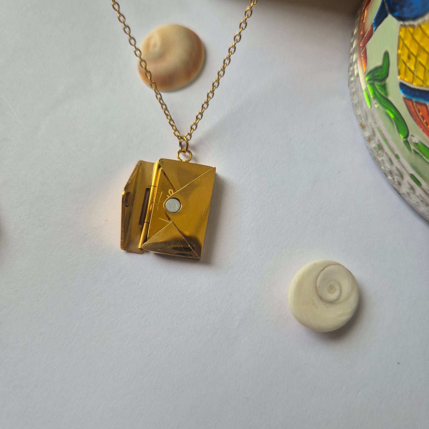 Envelop Necklace