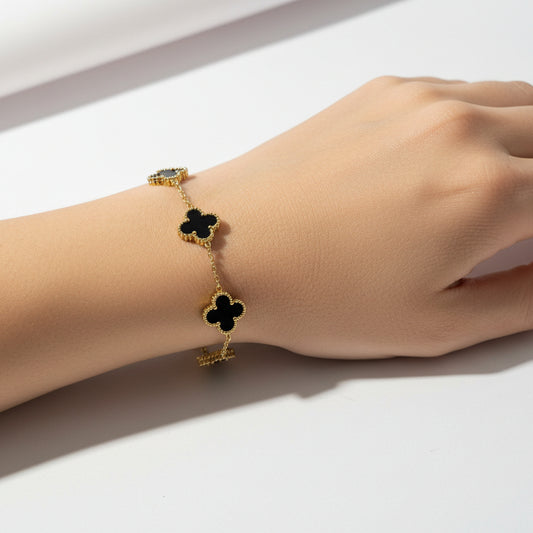 Black Clover Loose Gold Bracelet