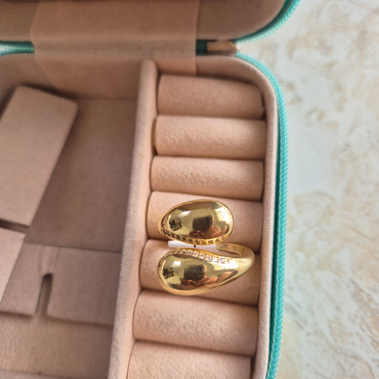 White Kaju Gold Ring