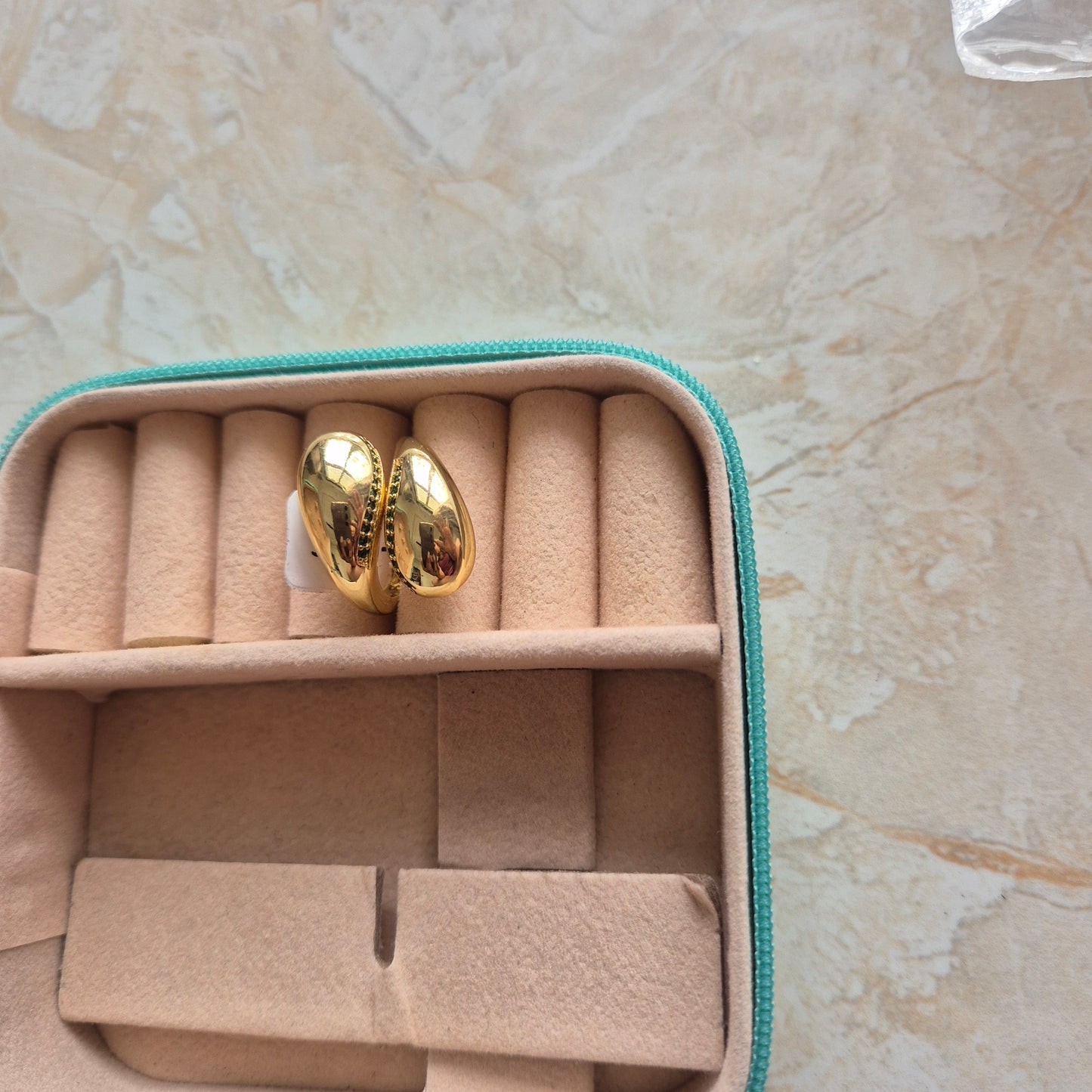 Green Kaju Gold Ring