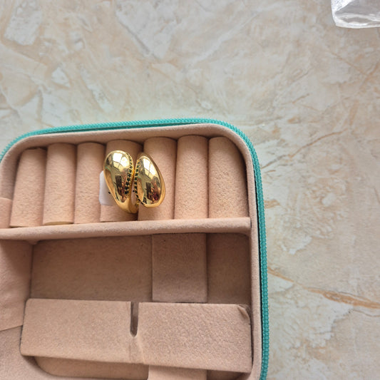 Green Kaju Gold Ring