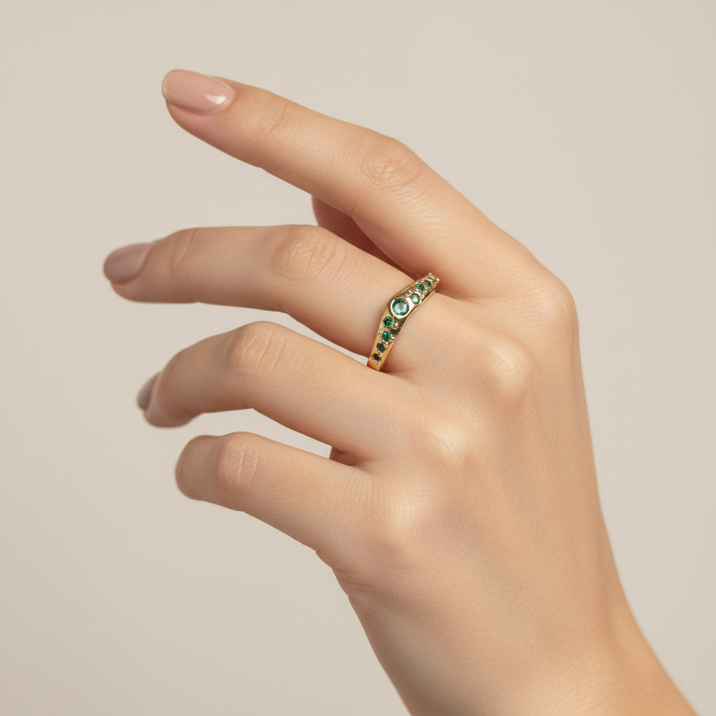 Greenn Diamond Ring