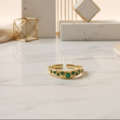 Greenn Diamond Ring