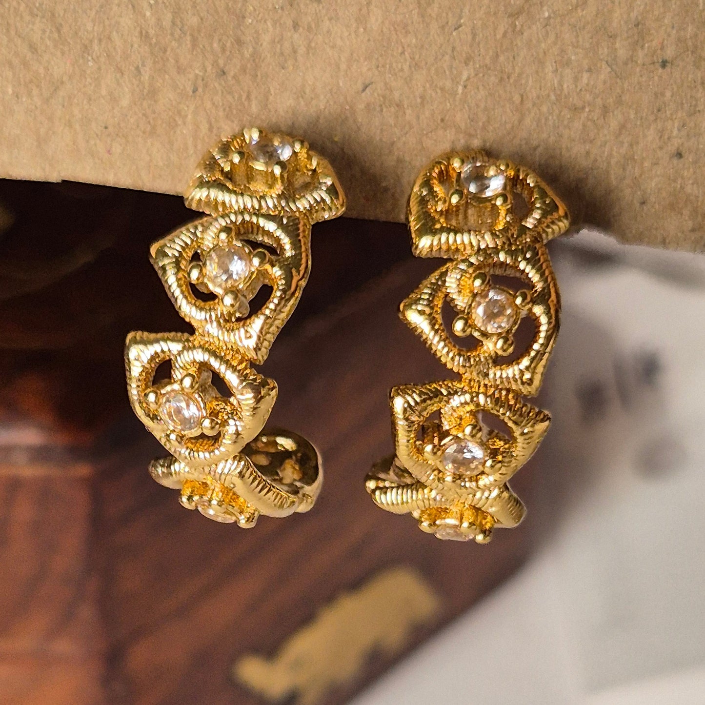 Flower Aura Earring