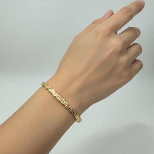 Petal Shape Bangle