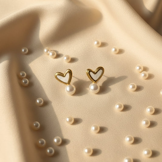 Heart-shaped earrings in Shell pearl